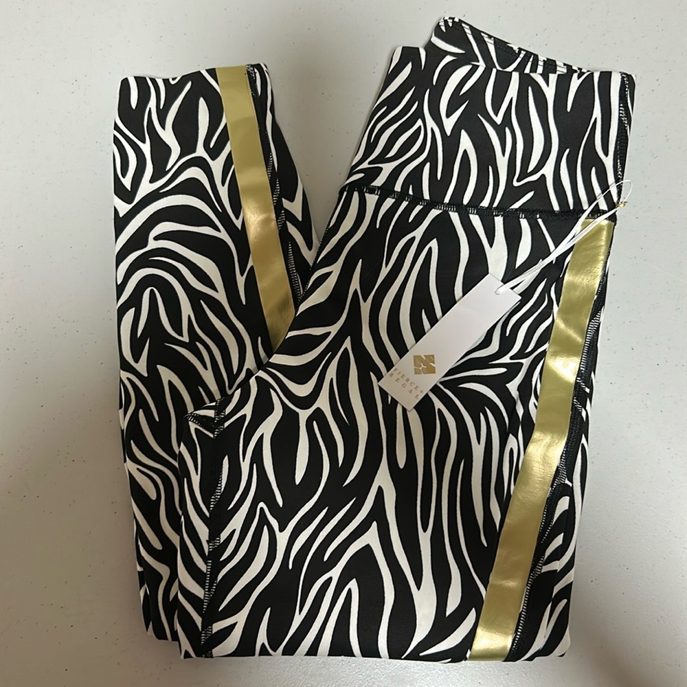 NWT Fierce + Regal compression workout leggings. Zebra print. Sz XS